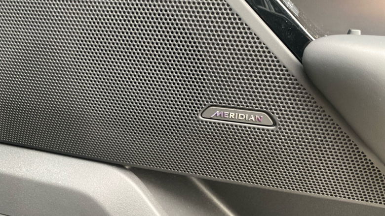 Land Rover Range Rover Velar 2.0 D200 MHEV Dynamic HSE 5dr Auto Diesel Estate